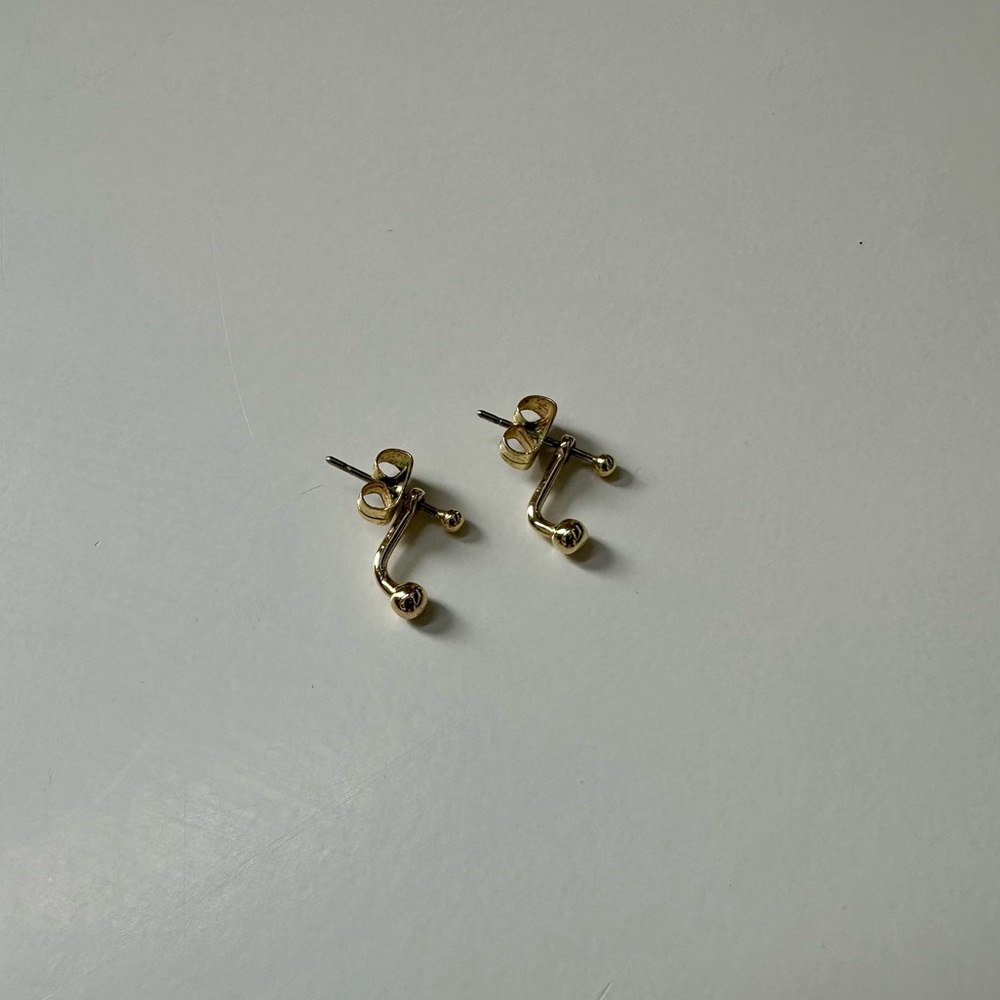 7 Piece Uncommon James Gold-Tone Jewelry Bundle - Picture 12 of 17